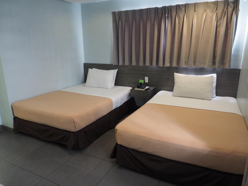 Cebu R Hotel Mabolo Exteriör bild