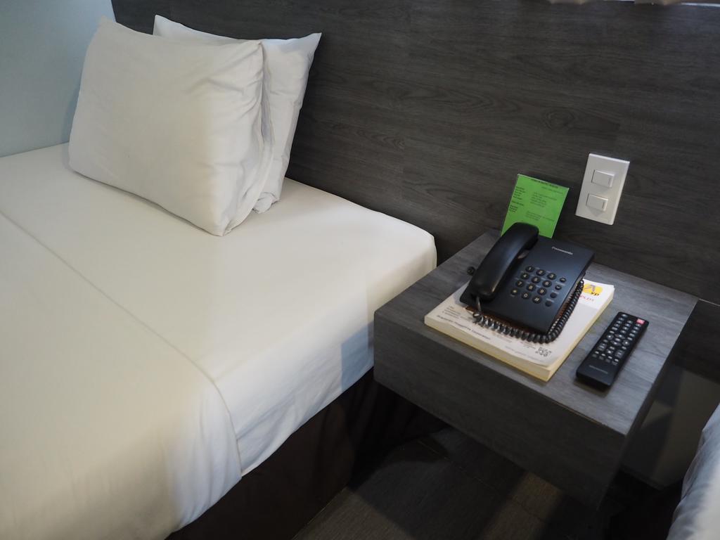 Cebu R Hotel Mabolo Exteriör bild